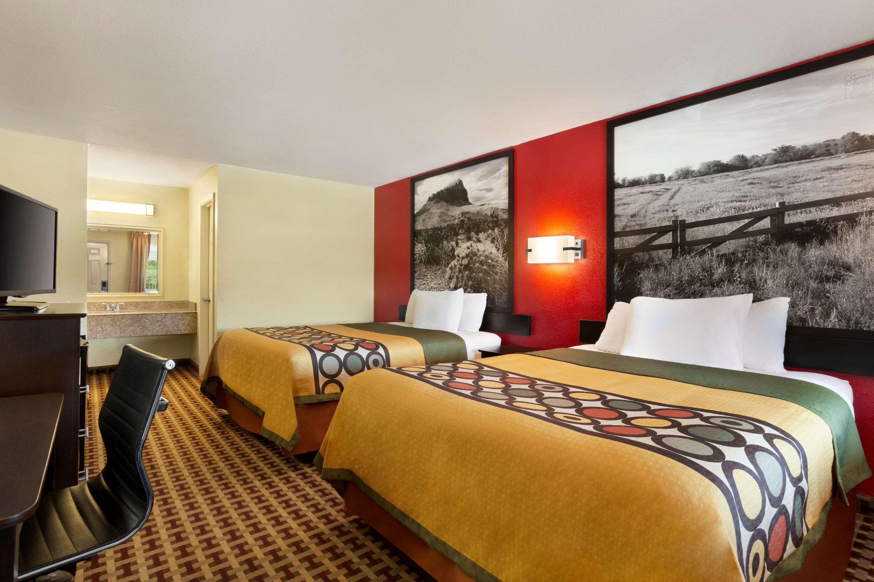 Super 8 By Wyndham Corsicana Eksteriør billede