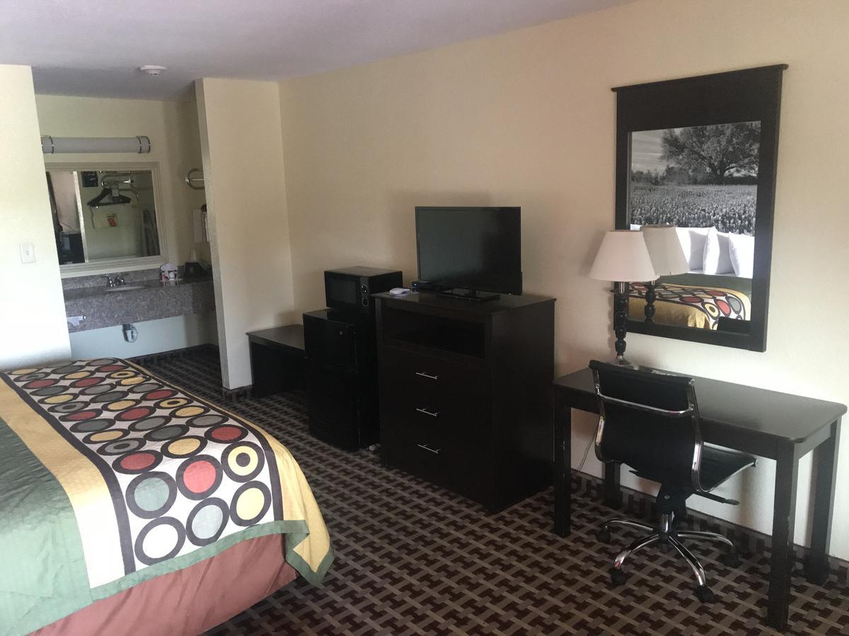 Super 8 By Wyndham Corsicana Eksteriør billede